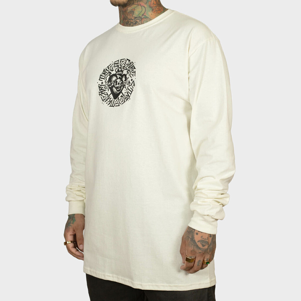 Camiseta Manga Longa Santa