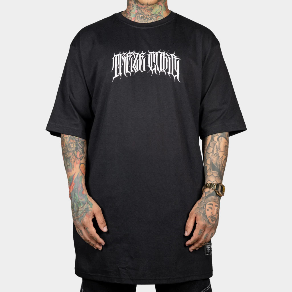 Camiseta Oversized Santa Muerte Preta