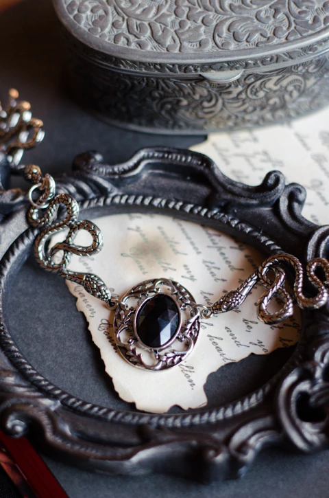 Gargantilha Serpente - comprar online