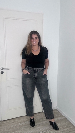 JEAN MoM GRIS - comprar online