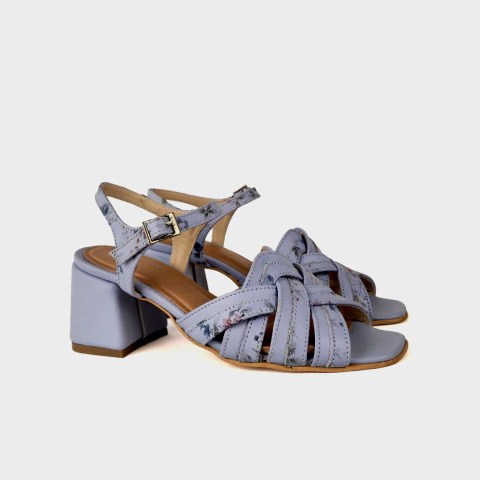 Sandalias Sara de Cuero Celeste - comprar online