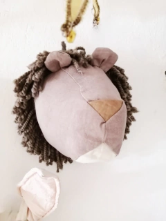 León