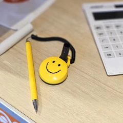 Lapicera c/ soporte - MIRAKEBUENO!  "Regalos Felices" 