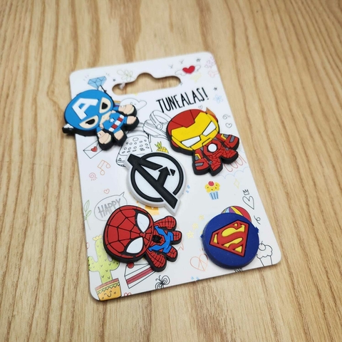 Pin para Crocs AVENGERS