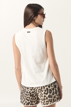 Musculosa Irene Tachas - Metzi Deco
