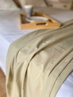 Imagen de Pie de cama tusor Econimico (ancho 70 cm)