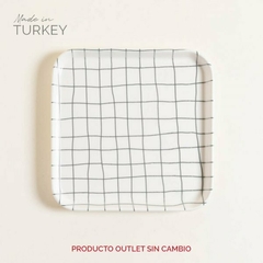 BANDEJA CUADRADA GRID 24X24 CM en internet