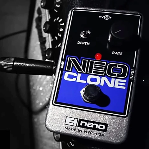 Electro Harmonix Neo Clone. Chorus analógico clásico. Sonido cálido y envolvente