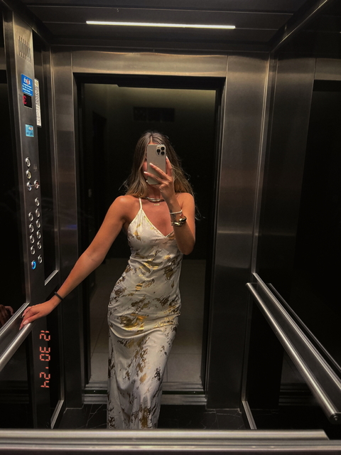 VESTIDO GOLD NEW LARGO IMPORTADO