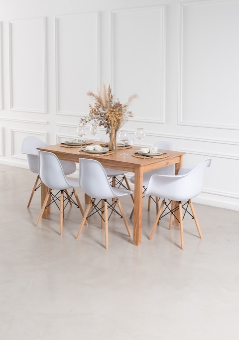 Juego | Mesa Smith + 4 Sillas Eames + 2 Sillones Eames