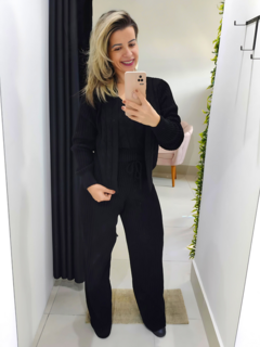 conjunto feminino em tricot mousse preto calça cintura alta flare regata e casaco twin set 