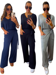 Conjunto feminino elegante com calça envelope e blusa gola v para usar com tênis ou salto tecido Premium em cores clássicas fáceis de combinar 