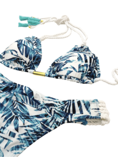 biquíni estampado azul e branco calcinha fechada bojo removível 