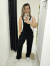 jardineira feminina preta com bolsos 