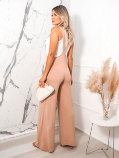 salopete jardineira feminina calça flare com bolsos em moletinho 