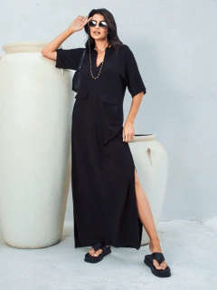 vestido longo com fendas laterais manga curta e bolsos gola v preto