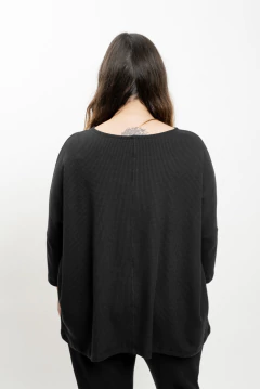 BUZO PANAL - TEE BASICS.