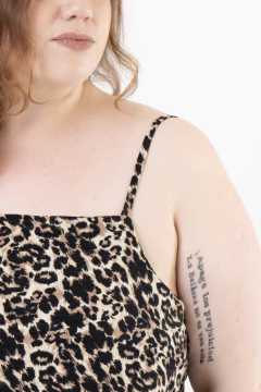 CASI VESTIDO - TEE BASICS.