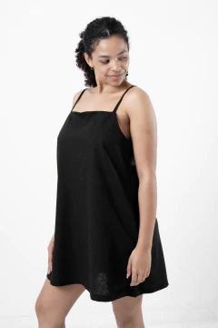 CASI VESTIDO - TEE BASICS.