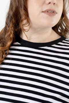 REMERA COMUN en internet