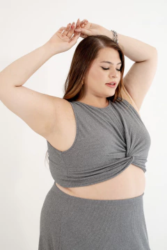 TOP NUDO - TEE BASICS.