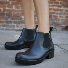 BOTA DE LLUVIA TACO SEPARADO