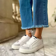 Zapatilla base baja recortes - ANA YORK