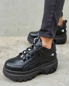 Zapatilla acordonada base uggly