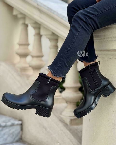 Bota de lluvia caña tela