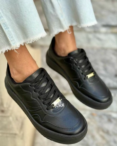 Zapatilla base media en internet