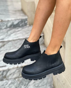 Botineta caña corta elasticos laterales - buy online