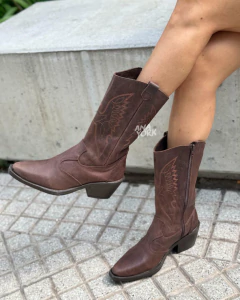 Texana de cuero bordada caña media - tienda online