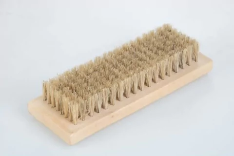 CEPILLO DE MADERA 8 HILERAS DE CERDA LARGA KELBRUSH