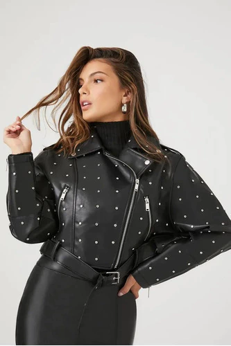 Campera Forever 21 Chaqueta Eco Cuero Tachas Diamantes - comprar online