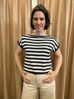 Remera Fiorella. Crudo y negro - comprar online