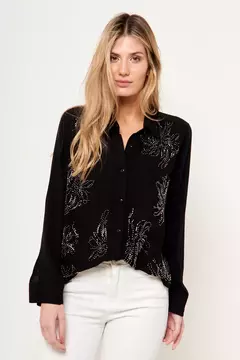Camisa Londres, bordada con canutillos en internet