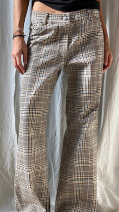 Pantalón escoses chocolate en internet