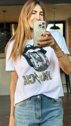 REMERA ROLLING PLATEADA en internet
