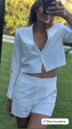 SHORT BRODERIE