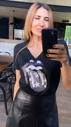 REMERA ROLLING PLATEADA