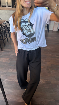 REMERA ROLLING PLATEADA - MANDA MALARA