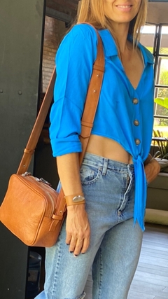 Camisa anudada