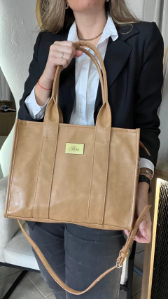 Tote Joaquina Suela en internet