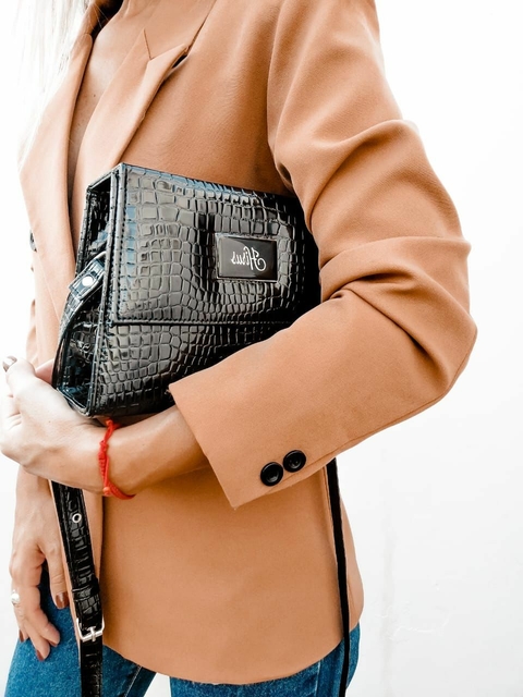 Bandolera Zara Negro Crocco - comprar online