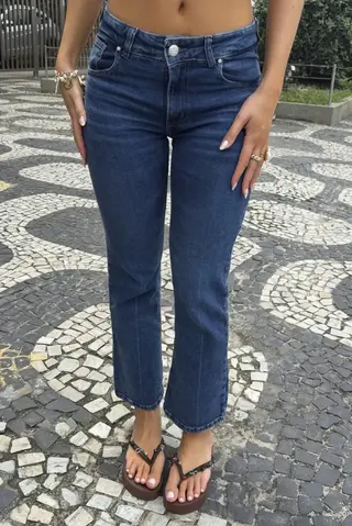 JEAN FARO