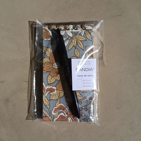 cuaderno block con lapicera - Del Origen al Original