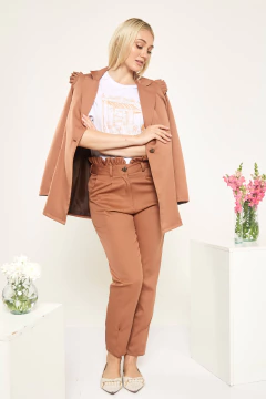Pantalón Renata Habano en internet