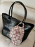 CARTERA CORDELIA BLACK CUERO CRASH QUEBRADO en internet