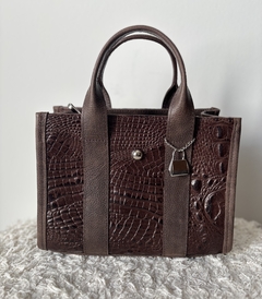 Bandolera CHARO chocolate croco - comprar online