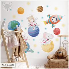 Astronaut Animals in Space Kids Wall Decal- Modelo ACU18 - buy online